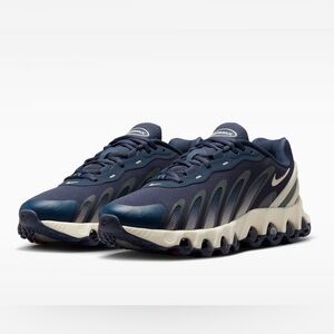 Nike Air Max Dn8
Men's Shoes